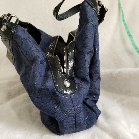 Coach navy purse - Picture 4 of 12